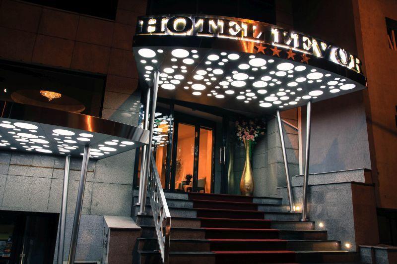 Kosher Hotel Lev Or Bucharest Exterior photo
