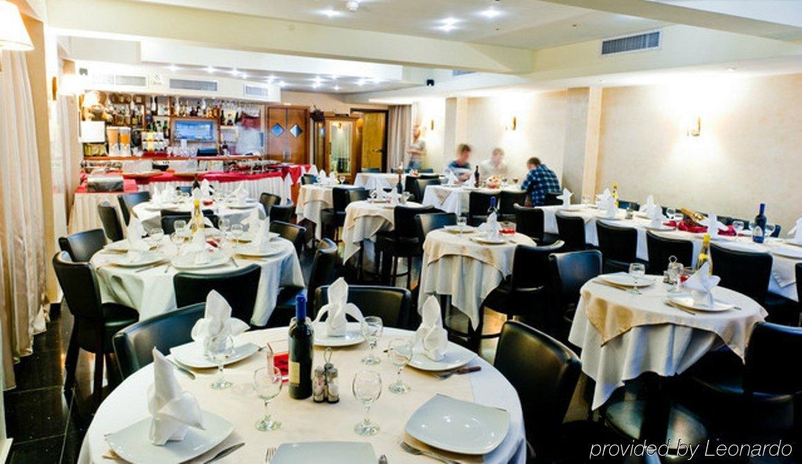 Kosher Hotel Lev Or Bucharest Exterior photo